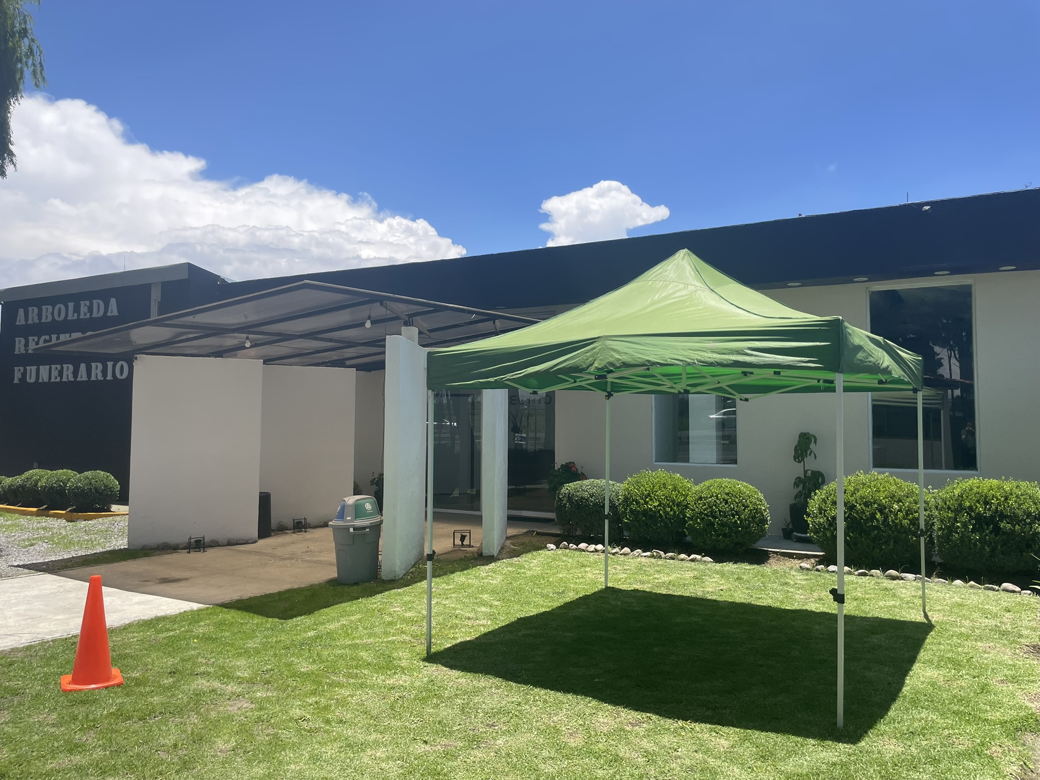 Áreas de descanso y cafetería